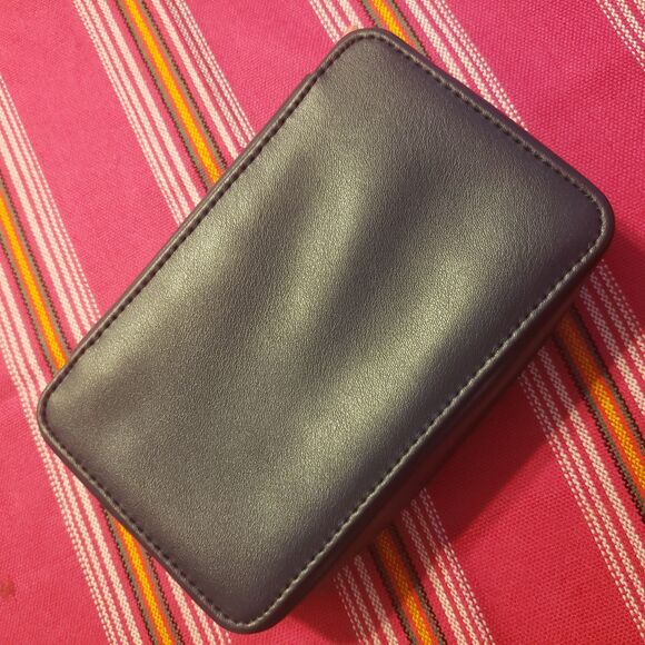 Missoni-Delta Airlines Small Toiletry Case Travel/Vacation/Business Trips - Picture 3 of 3